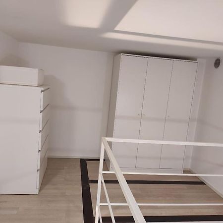 شقة Duomo Porta Venezia Mini Loft Con Wifi E Netflix ميلان المظهر الخارجي الصورة