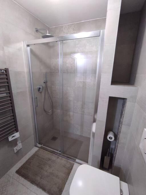 شقة Duomo Porta Venezia Mini Loft Con Wifi E Netflix ميلان المظهر الخارجي الصورة