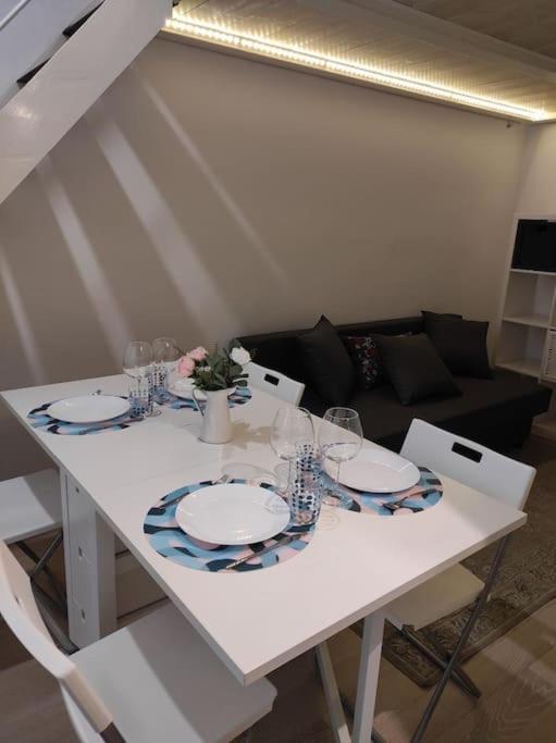 شقة Duomo Porta Venezia Mini Loft Con Wifi E Netflix ميلان المظهر الخارجي الصورة