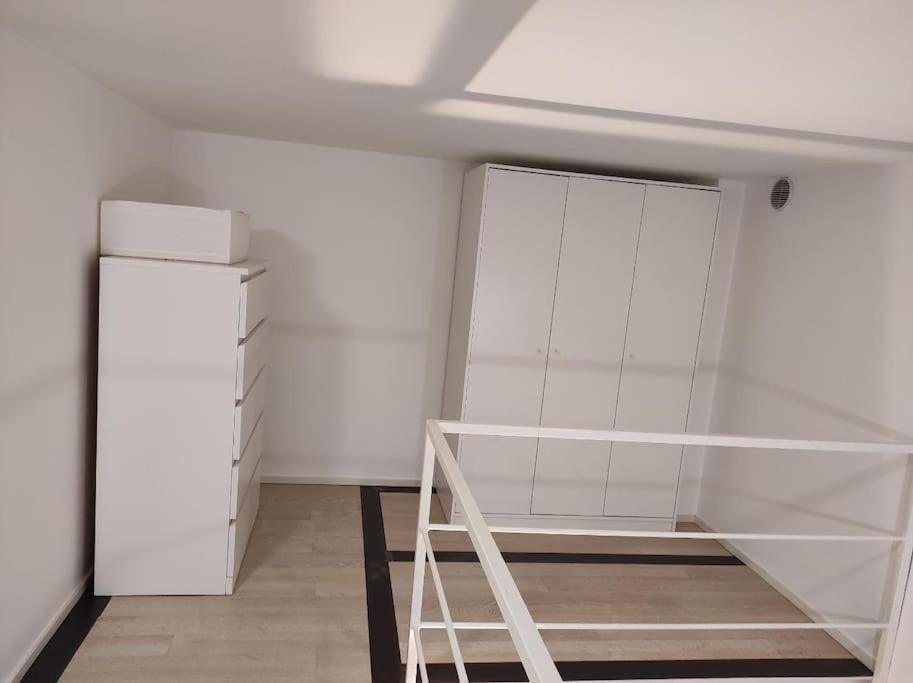 شقة Duomo Porta Venezia Mini Loft Con Wifi E Netflix ميلان المظهر الخارجي الصورة