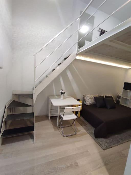 شقة Duomo Porta Venezia Mini Loft Con Wifi E Netflix ميلان المظهر الخارجي الصورة