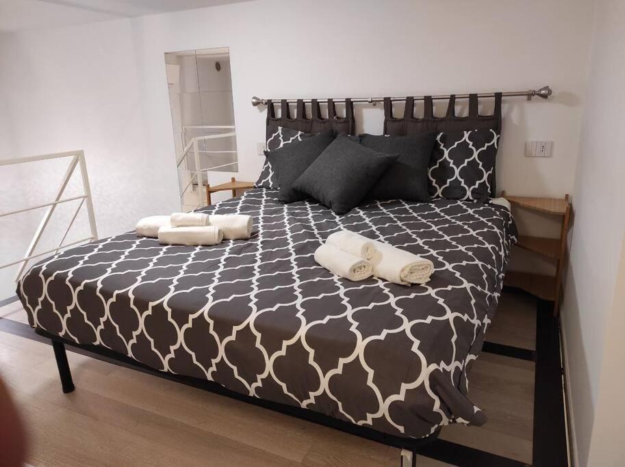 شقة Duomo Porta Venezia Mini Loft Con Wifi E Netflix ميلان المظهر الخارجي الصورة